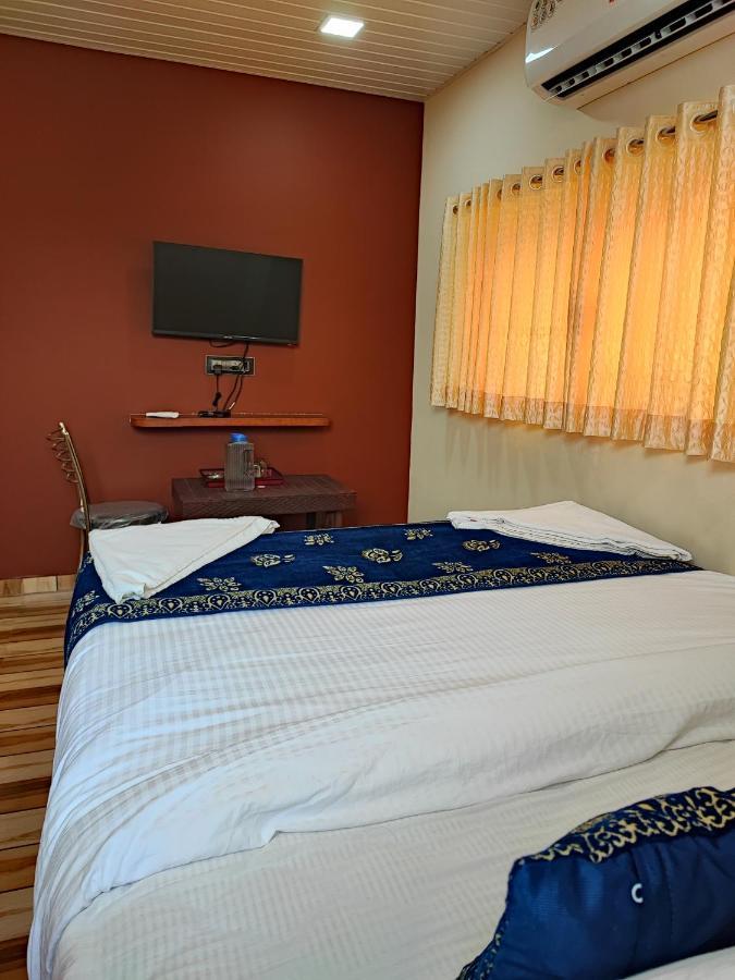Hotel Starlit Navi Mumbai Dış mekan fotoğraf
